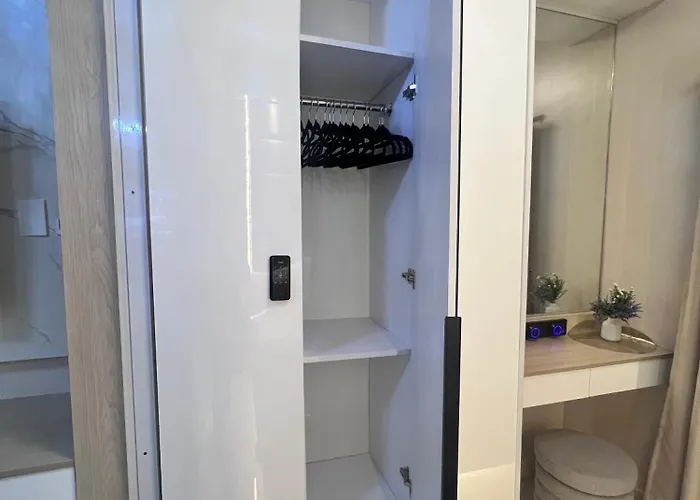 Edna Premier - Affordable Luxury In Mandaluyong