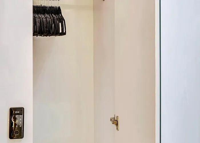 Edna Premier - Affordable Luxury In Mandaluyong